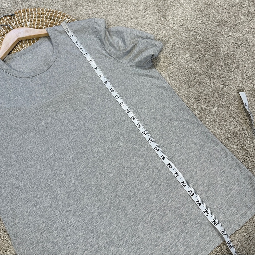 Lululemon Men’s 5 Year Basic Tee *Updated Fit in Heathered Core Medium Grey L - Picture 10 of 11